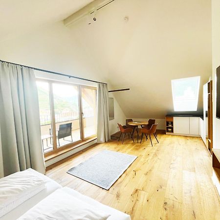 Weingut Fj Gritsch Mauritiushof Apartments Spitz an der Donau الغرفة الصورة